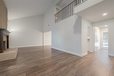 3919 Saratoga Dr, Houston, TX 77088 - photo 6