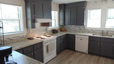 34 Daniels St, Hopedale, MA 01747 - photo 3