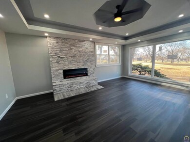 2829 SW Fairway Dr, Topeka, KS 66611 - photo 5