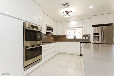 Dream Kitchen. Double ovens. Stainless steel appli