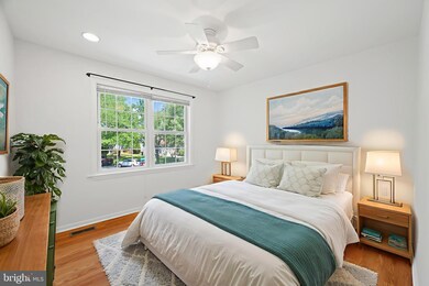 14069 Saddleview Dr, North Potomac, MD 20878 - photo 5