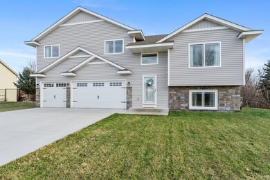 770 S Rush Creek Ln, Rush City, MN 55069 - photo 4