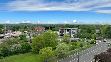 920 Farmington Ave unit 312, West Hartford, CT 06107 - photo 7