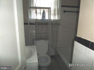 2728 Ellicott Dr, Baltimore, MD 21216 - photo 6