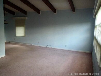 529 Holland Dr, Statesville, NC 28677 - photo 2