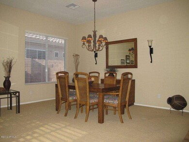 FORMAL DINING
