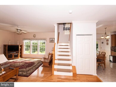 19 Marshall Ct, Plainsboro, NJ 08536 - photo 6