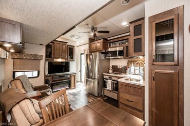 564 Cattleya Refuge, Naples, FL 34114 - photo 4