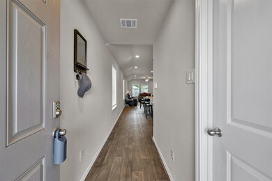 16827 Silent Pines Ct, Conroe, TX 77302 - photo 4