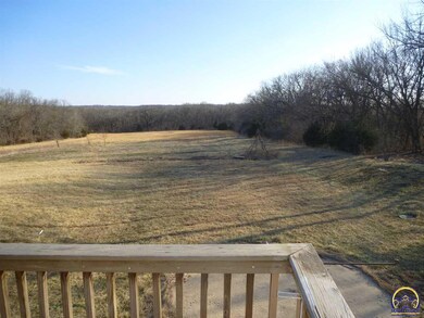 1533 SE 93rd St, Wakarusa, KS 66546 - photo 4