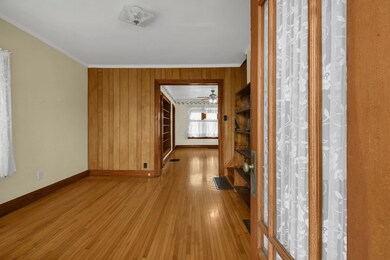 6-web-or-mls-18686-main-st