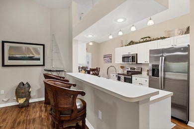 7266 Eleanor Cir unit 202, Sarasota, FL 34243 - photo 7