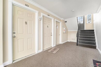45210 Keding St unit 101, Utica, MI 48317 - photo 3