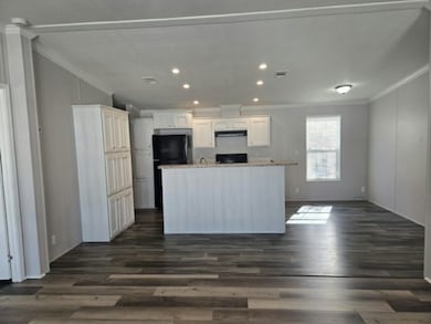 1400 Banana Rd unit 31, Lakeland, FL 33810 - photo 2