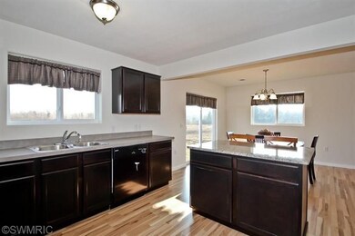 4259 Cloverfield Ct, Wayland, MI 49348 - photo 2