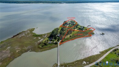 6454 Carmines Island Ln, Hayes, VA 23072 - photo 3