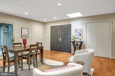 526 Springvale Rd, Great Falls, VA 22066 - photo 6