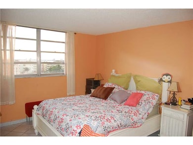 Byron Gardens Condominium unit 701, Miami Beach, FL 33141 - photo 7