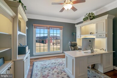 16742 Falconhurst Dr, Purcellville, VA 20132 - photo 5