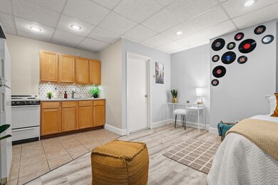 11 Aberdeen St unit C, Boston, MA 02215 - photo 2
