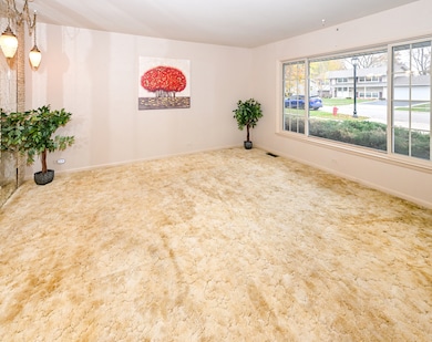 unlisted-address, Elk Grove Village, IL 60007 - photo 5