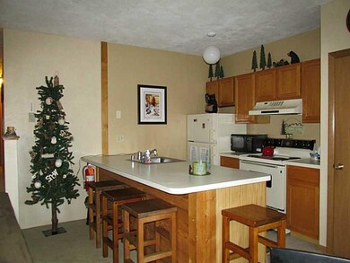 Kitchen. New ceramic floor!