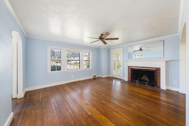 34 Aberdeen Ave, Waltham, MA 02453 - photo 6