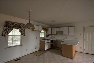 3985 Nc Highway 42 S, Asheboro, NC 27205 - photo 7