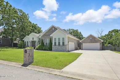 104 Van Dusen Ln, Carl Junction, MO 64834 - photo 2