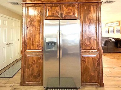 815 W D Ave, Cache, OK 73527 - photo 6