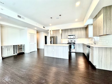 3120 Smith St unit 602, Houston, TX 77006 - photo 3