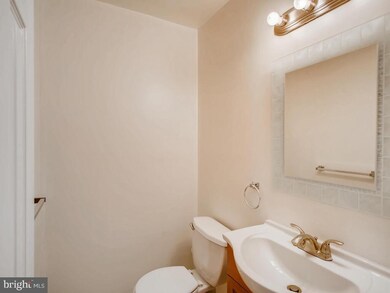 1444 Harford Square Dr, Edgewood, MD 21040 - photo 7