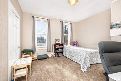 714 W 14th St, Davenport, IA 52804 - photo 4