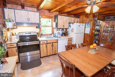 9 Woods Ln, Barto, PA 19504 - photo 5