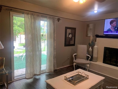 Family Room 1.1 Helen