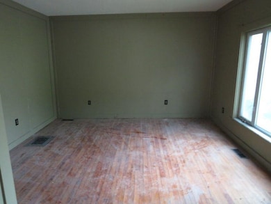 50 Williams St, Lancaster, NH 03584 - photo 5