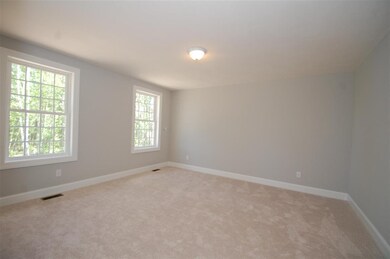 15 Colleen Cir unit 70, Hooksett, NH 03106 - photo 7