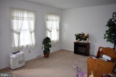 2432 Mccleary Dr, Chambersburg, PA 17201 - photo 4