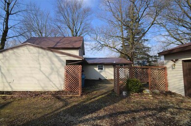 3575 E 1st St, Petroleum, IN 46778 - photo 2