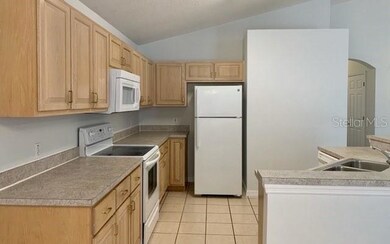 4607 Cumbrian Lakes Dr, Kissimmee, FL 34746 - photo 6