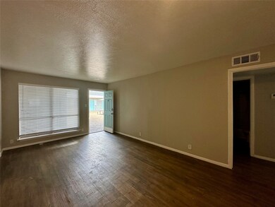 4606 Monarch St unit 111, Dallas, TX 75204 - photo 4