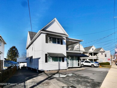 136 Chestnut St, Dunmore, PA 18512 - photo 4