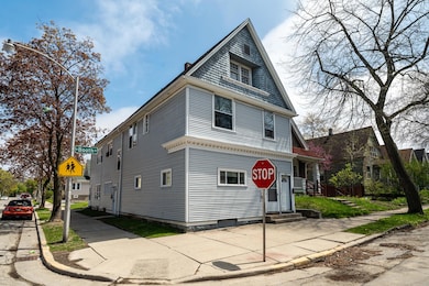 3176 N Booth St, Milwaukee, WI 53212 - photo 2