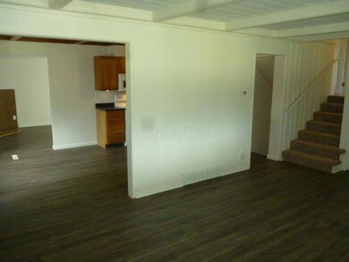 1030 Pierce Ave, Columbus, OH 43227 - photo 3