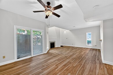 10811 Richmond Ave unit 98, Houston, TX 77042 - photo 7