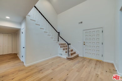 13133 Morrison St, Sherman Oaks, CA 91423 - photo 2