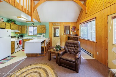 38 Mandy Ln-4