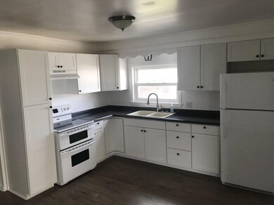 12 Oak St, Biddeford, ME 04005 - photo 4