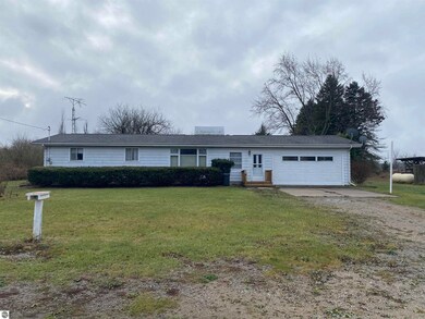 6401 Curtis Rd, Hale, MI 48739 - photo 2