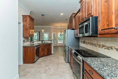 113 Rey Del Mar Cir, Weatherford, TX 76085 - photo 4